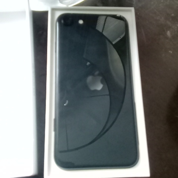 Apple iPhone SE 2nd Gen 64GB Unlocked AT&T T-Mobile Verizon Good Condition - Picture 3 of 3